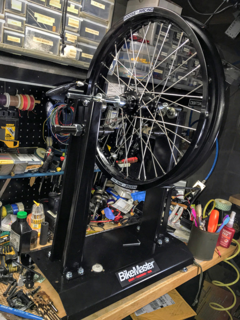 49 Truing Stand